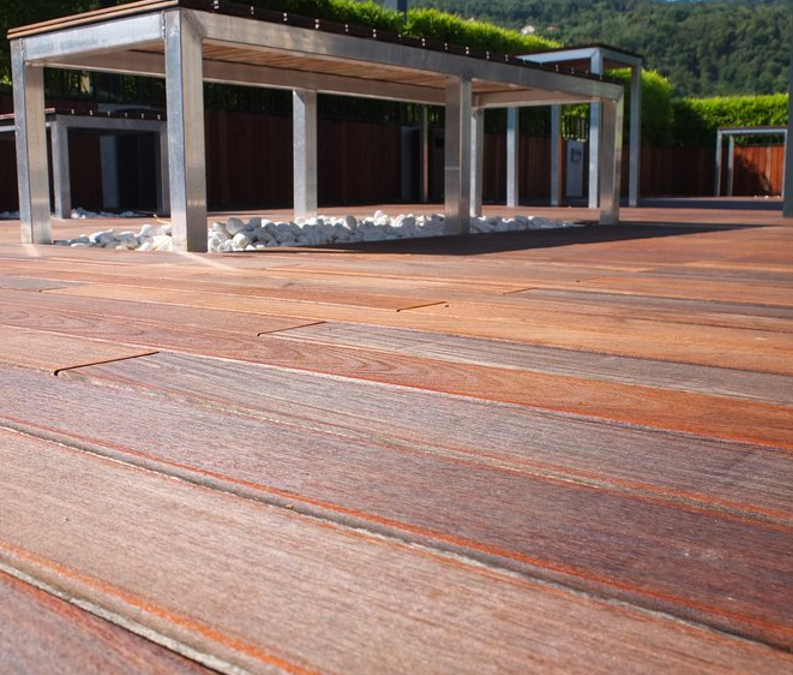 I vantaggi dei pavimenti esterni in legno